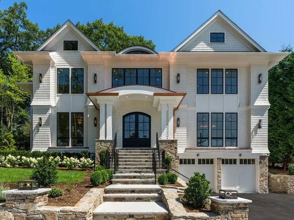 308 Prince St, Newton, MA 02465