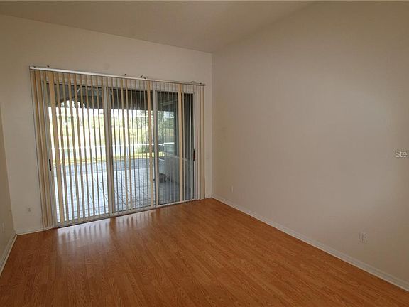 3rd image of 2631 Shinoak Dr
