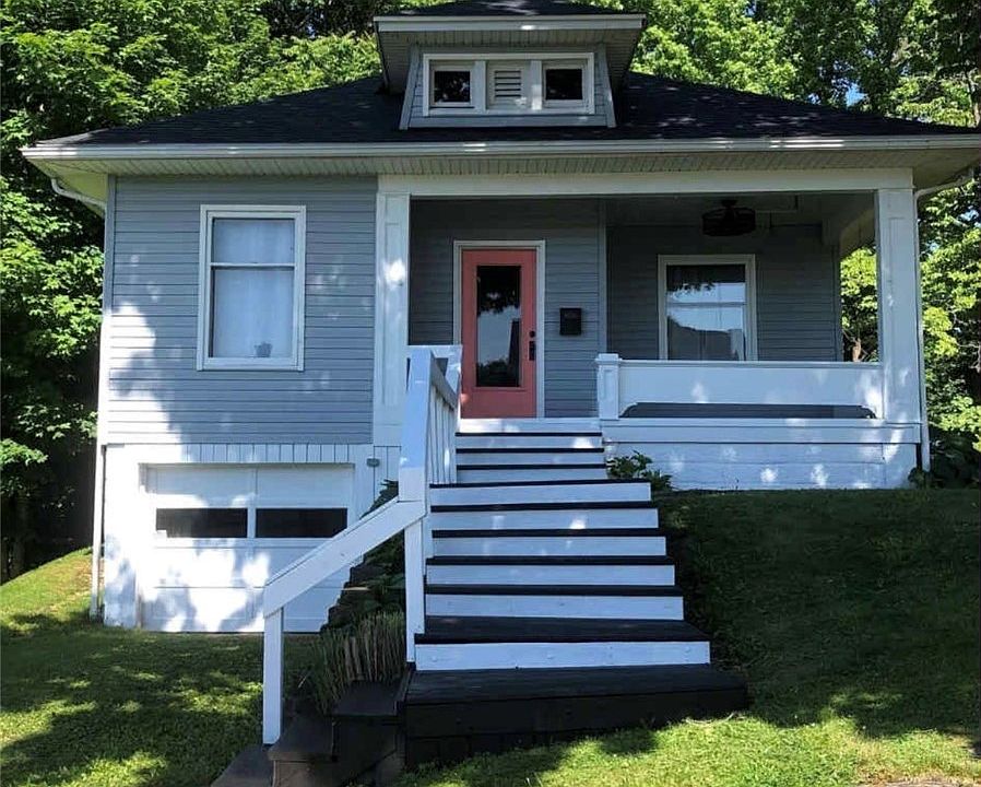1st image of 410 N 15th St