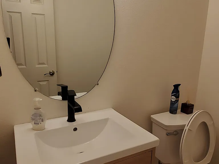 2445 Clayton Cir — Photo 17