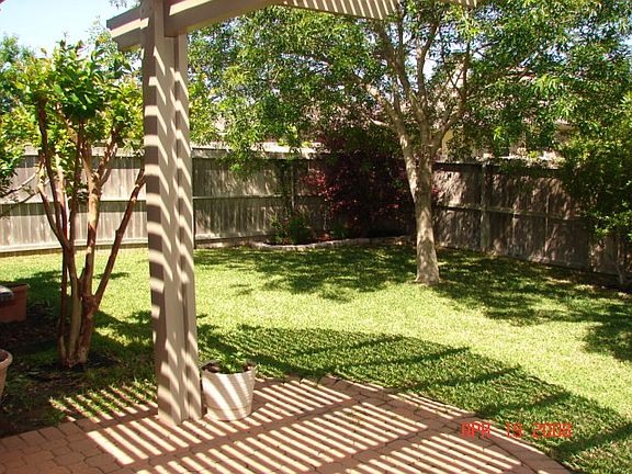 4th image of 4203 Lost Oak Dr