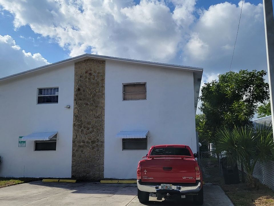 1st image of 523 S K St APT 2