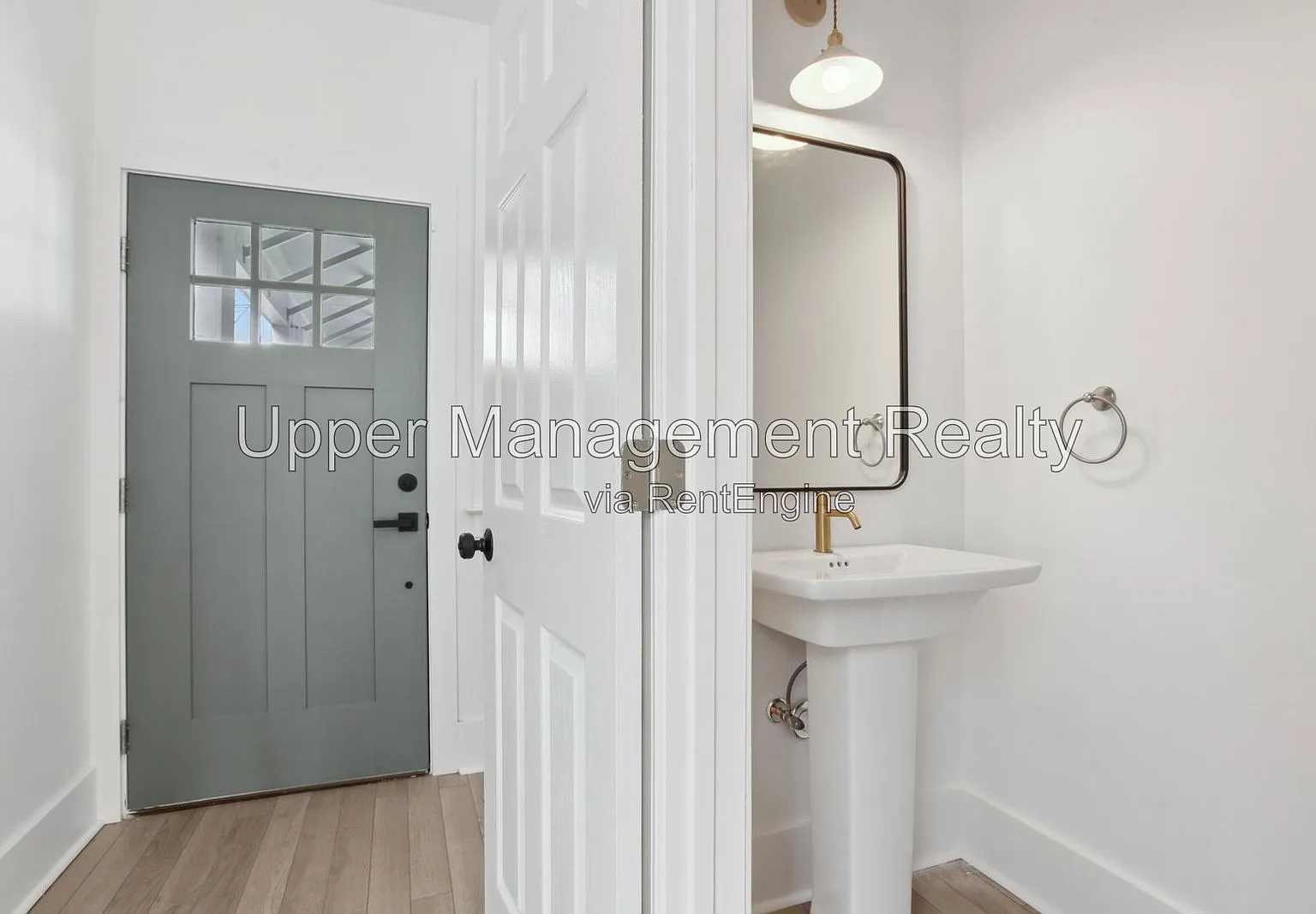 2 bed, 2.5 bath, 1100 sqft, $1,750 — Photo 2