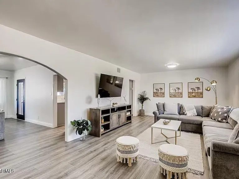 8115 E Edgemont Ave — Photo 8
