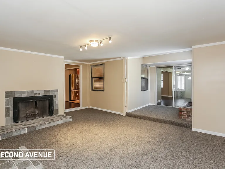 406 Nightingale Rd — Photo 8