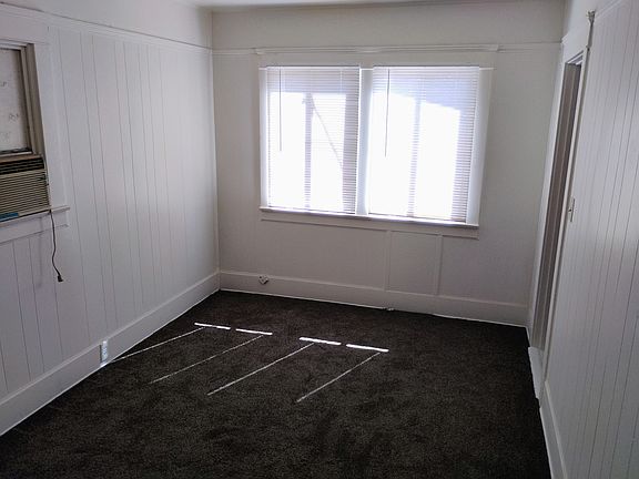 3rd image of 4231 42nd St
