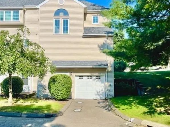 13 West Meadow Lane #1, Middletown, CT 06457