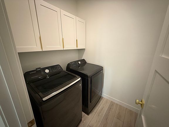 3rd image of 2421 Harrier Dr