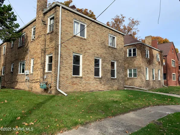 1427 Potomac Dr, Toledo, OH 43607