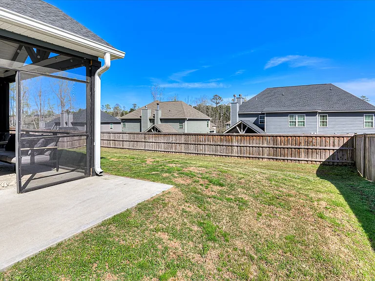 251 Haverford Dr — Photo 25