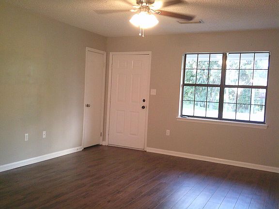 5th image of 4904 Pikes Pond Rd
