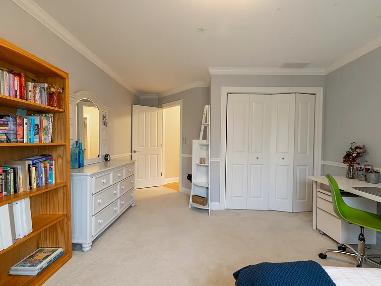118 Lynn Dr — Photo 30