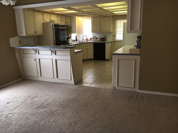 3rd image of 1160 Dawn Ave