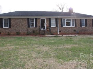 629 McSwain Rd, Shelby, NC 28150