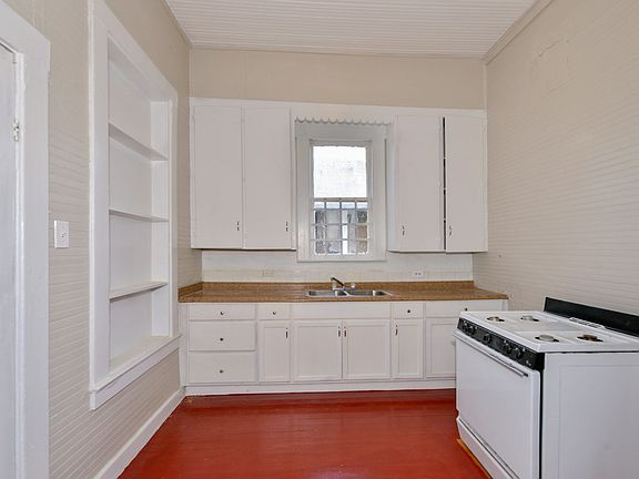 3rd image of 103 Saint John