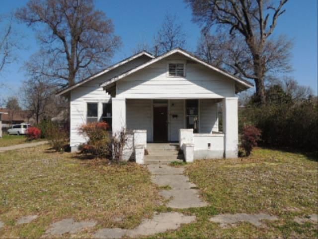 1st image of 1605 W 18th Ave