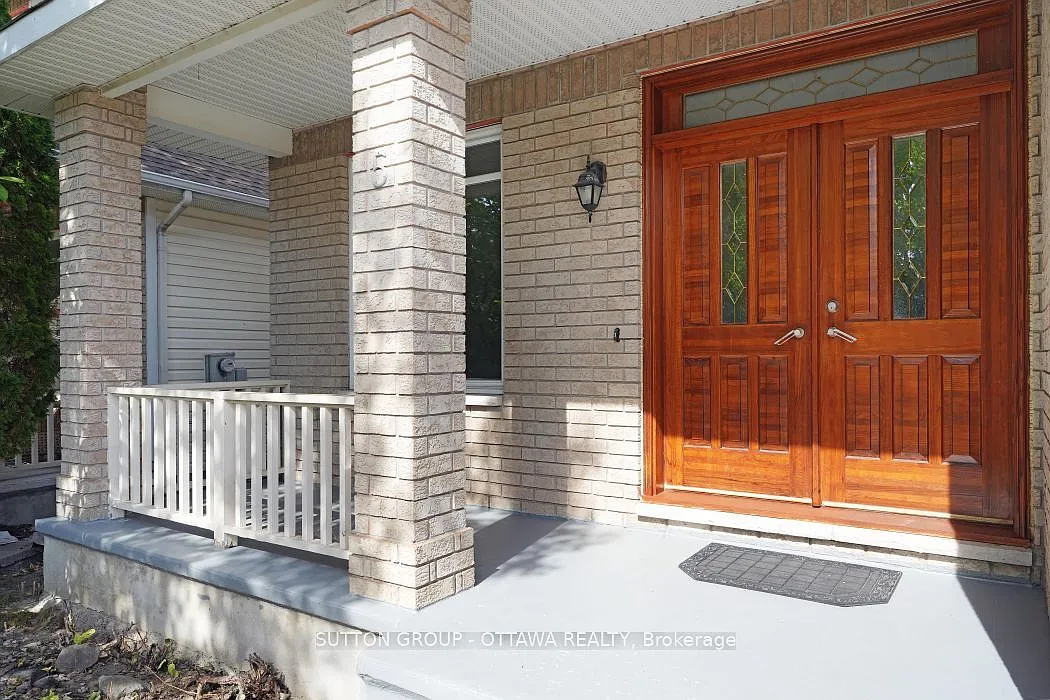 4 bed, $3,990 — Photo 2