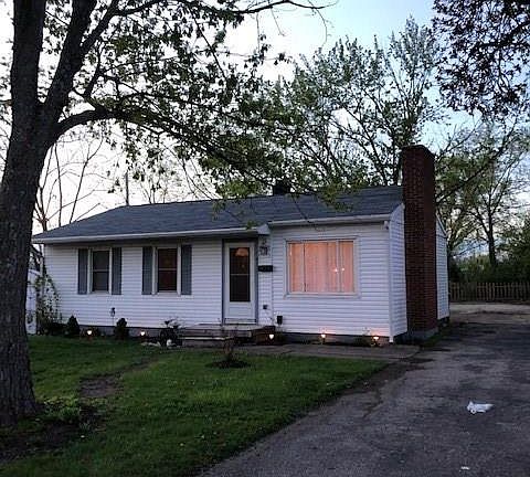 2nd image of 921 Williams St