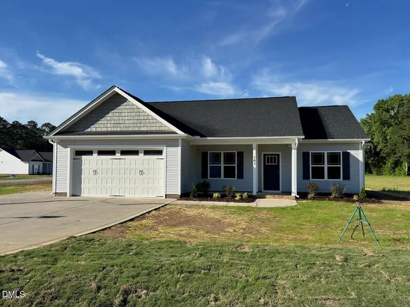 102 Lynn Ln, Selma, NC 27576