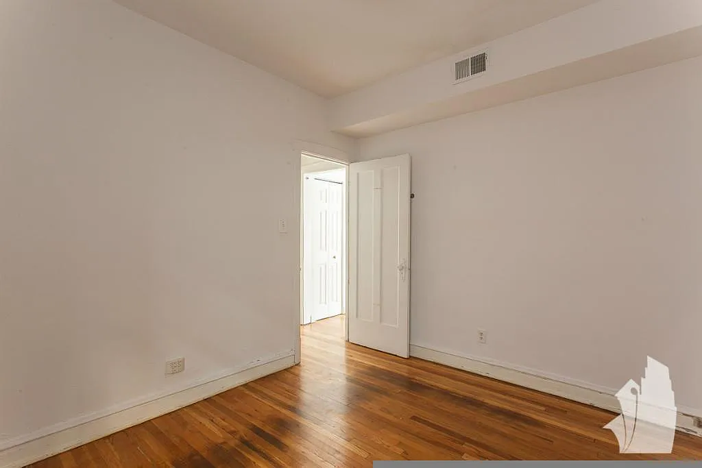 1 bed, $2,100 — Photo 3