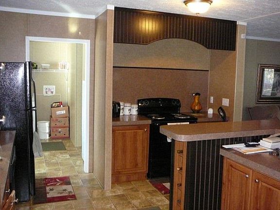 5th image of 99 Belton Cir