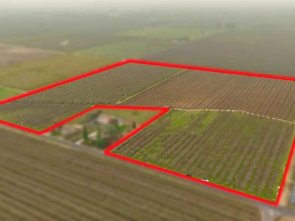 16221 Carrolton Rd, Escalon, CA 95320