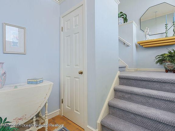 4th image of 845 Arnold Ave Unit 15