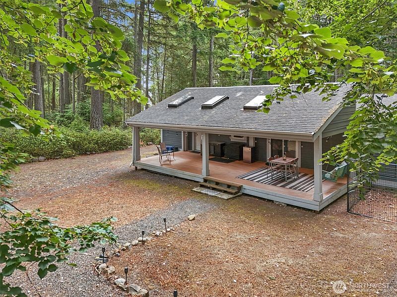 5th image of 10517 Matthews Way