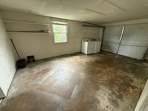 24 Hopkins Ln Photo 1