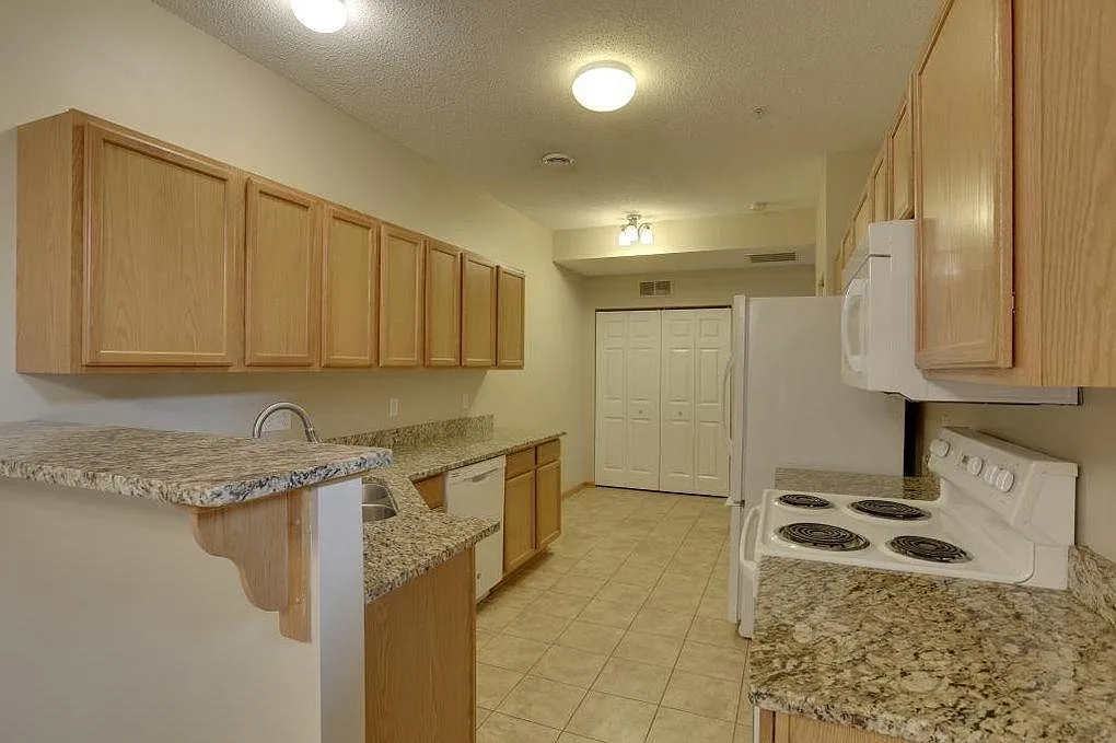 3 bed, 1481 sqft, $2,000 — Photo 2