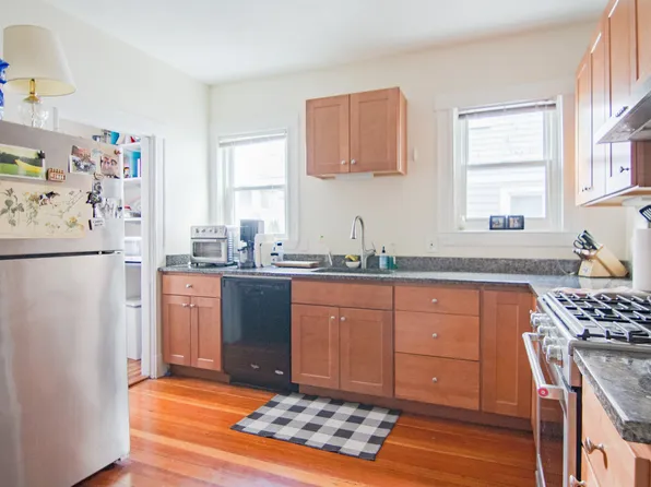 73 Bromfield Rd, Somerville, MA 02144