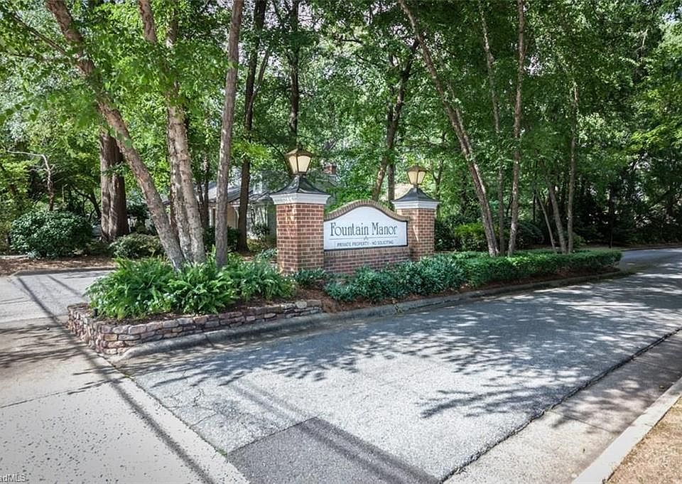 1st image of 6 Fountain View Cir APT B