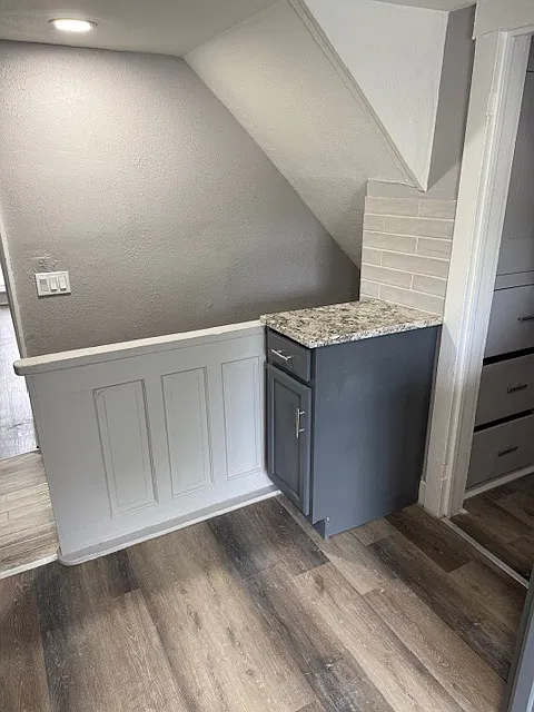 1 bed, 700 sqft, $950 — Photo 3