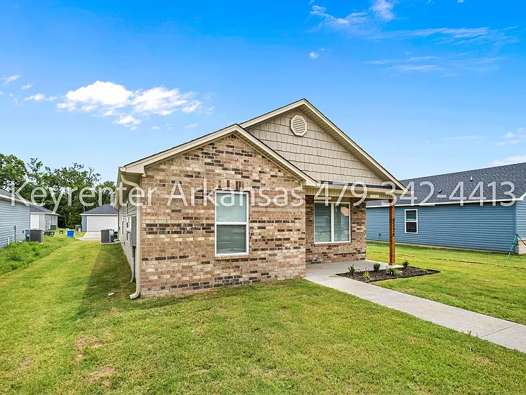 2734 S Ouachita Dr — Photo 3