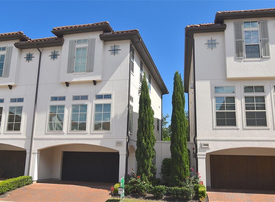 WELCOME TO 15915 MORGAN STREET IN BOOMING SUGAR LAND TEXAS! THIS LAVISH HOME HAS IT ALL! SO CLOSE TO HOUSTON & TO FLUOR CORPORATION, HAS SO MANY UPGRADES, YOU CAN EVEN ADD YOUR OWN ELEVATOR!