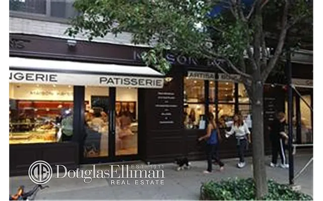 Sold by Douglas Elliman | media 21