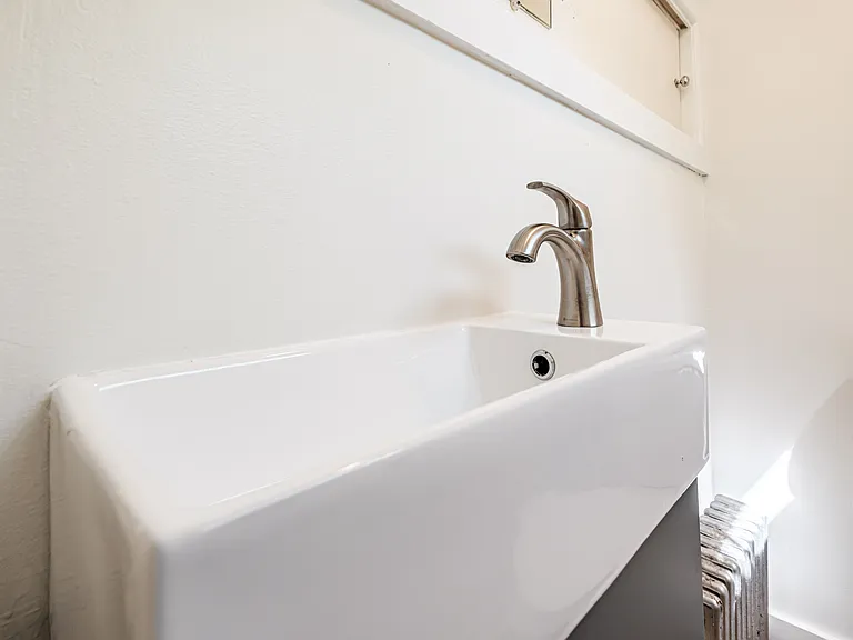 17 Spring St #1 — Photo 9