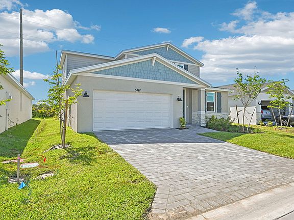 4th image of 5461 Hampton Park Circle