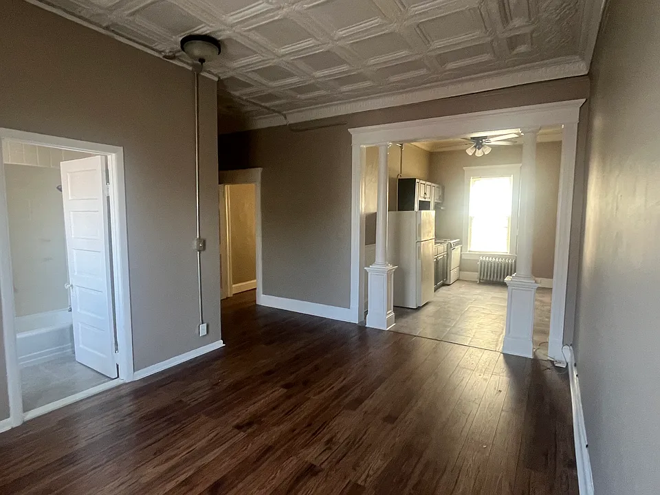 339 Main St #C