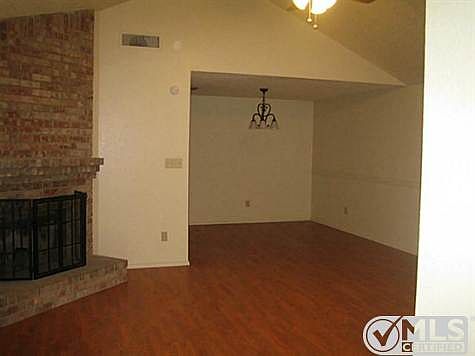 2nd image of 2937 Lawndale Dr