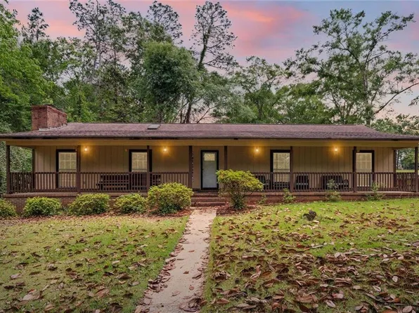 806 Lakeview Dr, Bay Minette, AL 36507