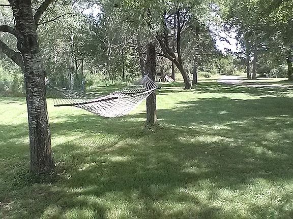 5th image of 56690 Mayberry Ave