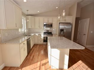 142 Prospect St, Lincoln, RI 02838