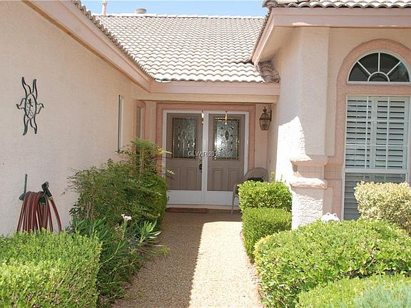 2nd image of 5124 Thousand Palms Ln