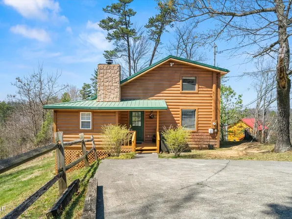 2124 Windy Ln, Sevierville, TN 37876