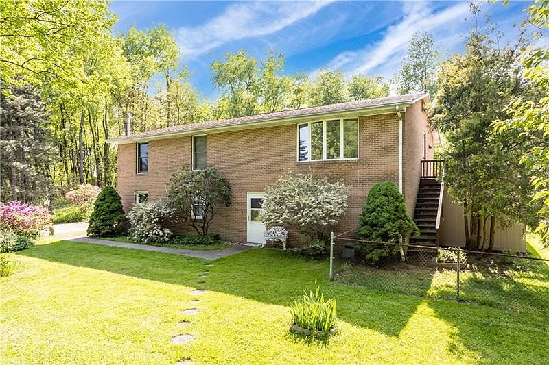 17 Calhoun Rd, Elizabeth, PA 15037 Zillow