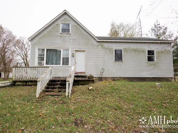 7800 E 4250 S, Saint Anne, IL 60964