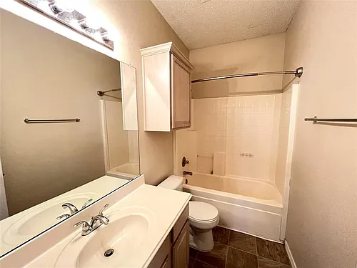 2416 Wildwood Ln Photo 1