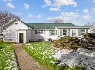 14542 E State Route 17, Grant Park, IL 60940