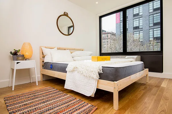 Rented by Nooklyn NYC LLC | media 78